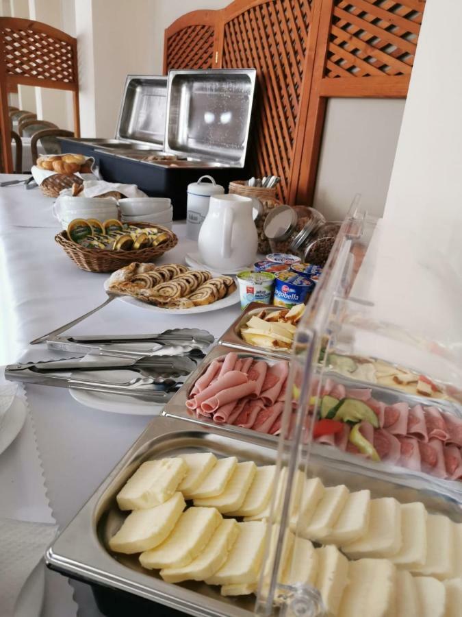 Hotel Poludnica Liptovský Mikuláš Eksteriør billede